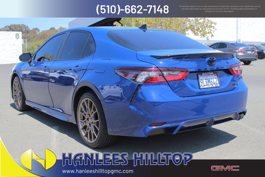 2024 Toyota Camry SE photo 8