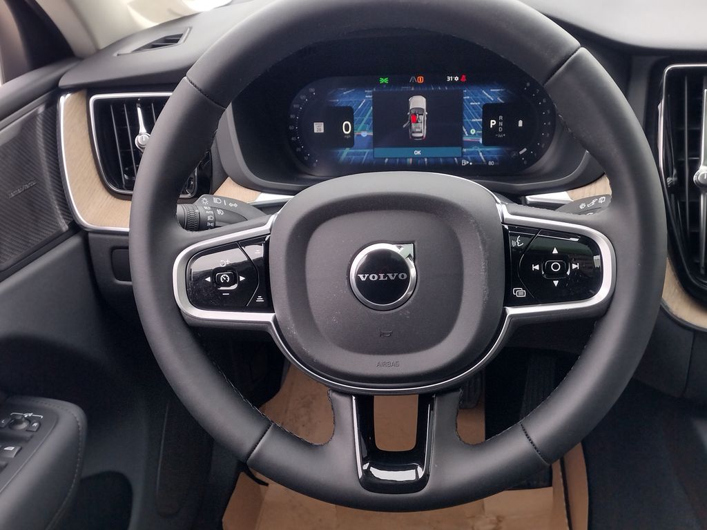 2026 VOLVO XC60 - Image 23