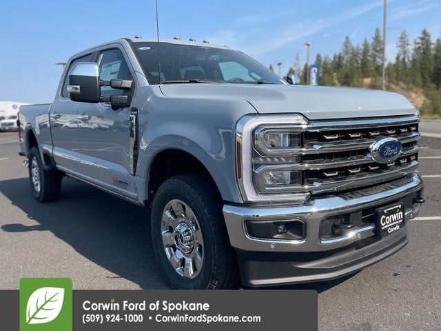 2025 Ford F-350 Super Duty King Ranch's photo