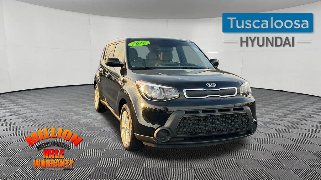 2016 Kia Soul Base's photo