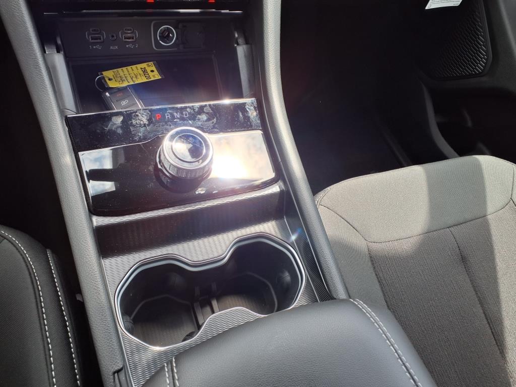 2025 Jeep Grand Cherokee Laredo X photo 9