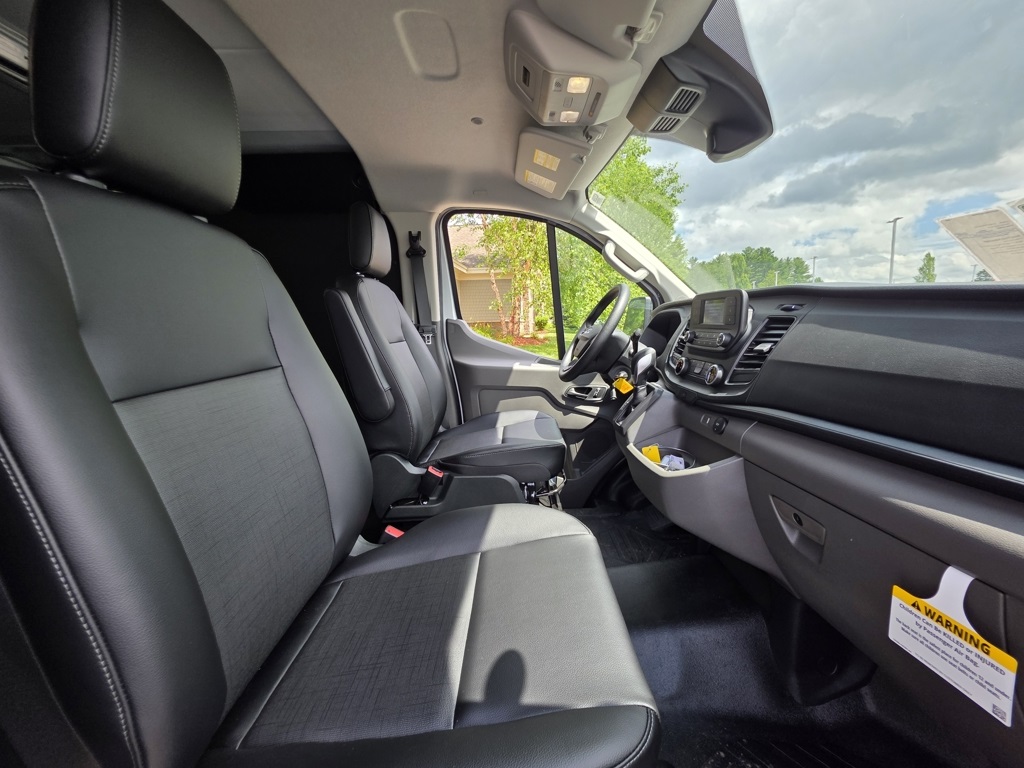 2025 Ford Transit photo 15