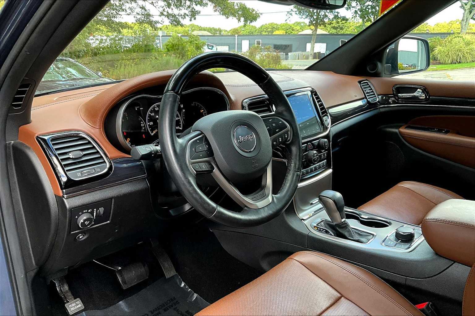 2021 Jeep Grand Cherokee Overland photo 15