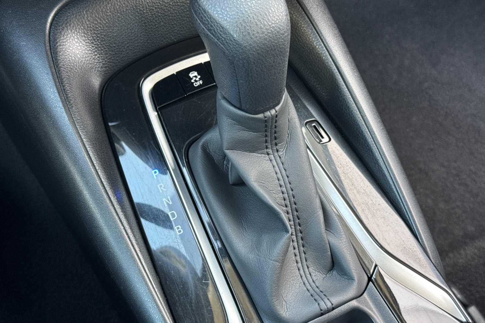 2022 Toyota Corolla LE photo 19
