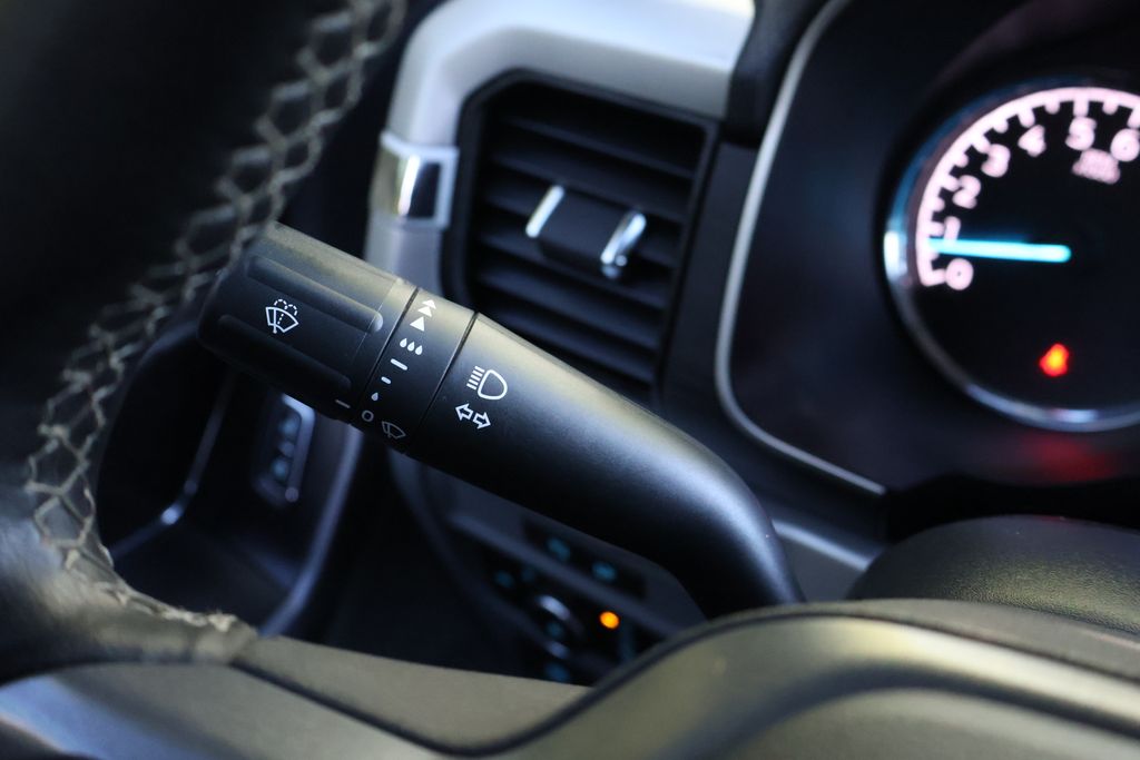 2023 Ford F-150 XLT photo 26