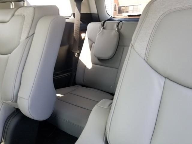 2025 Ford Explorer photo 18