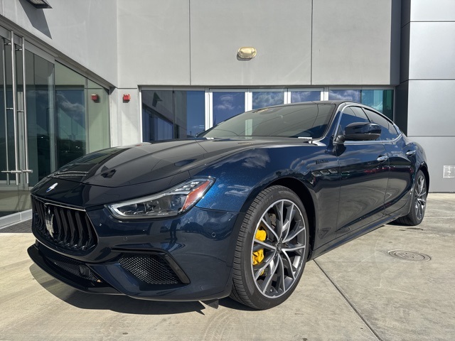 2023 Maserati Ghibli Modena Q4 photo 3