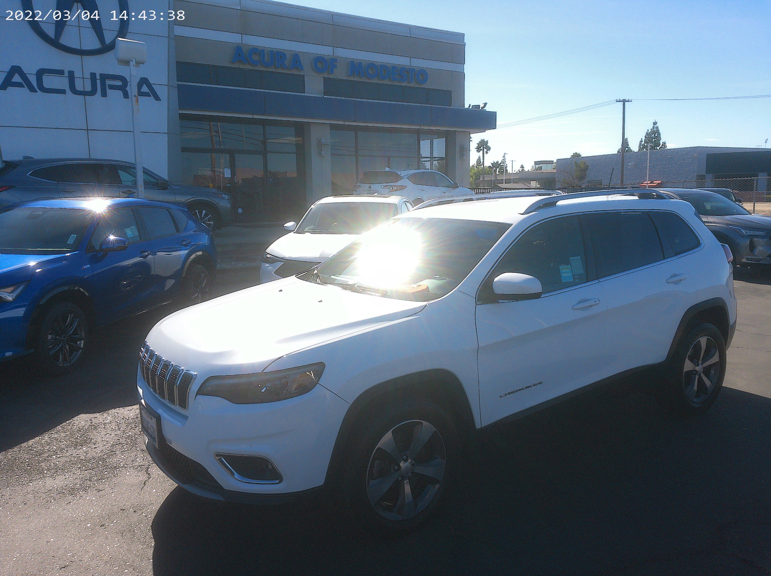 2019 Jeep Cherokee Limited photo 3