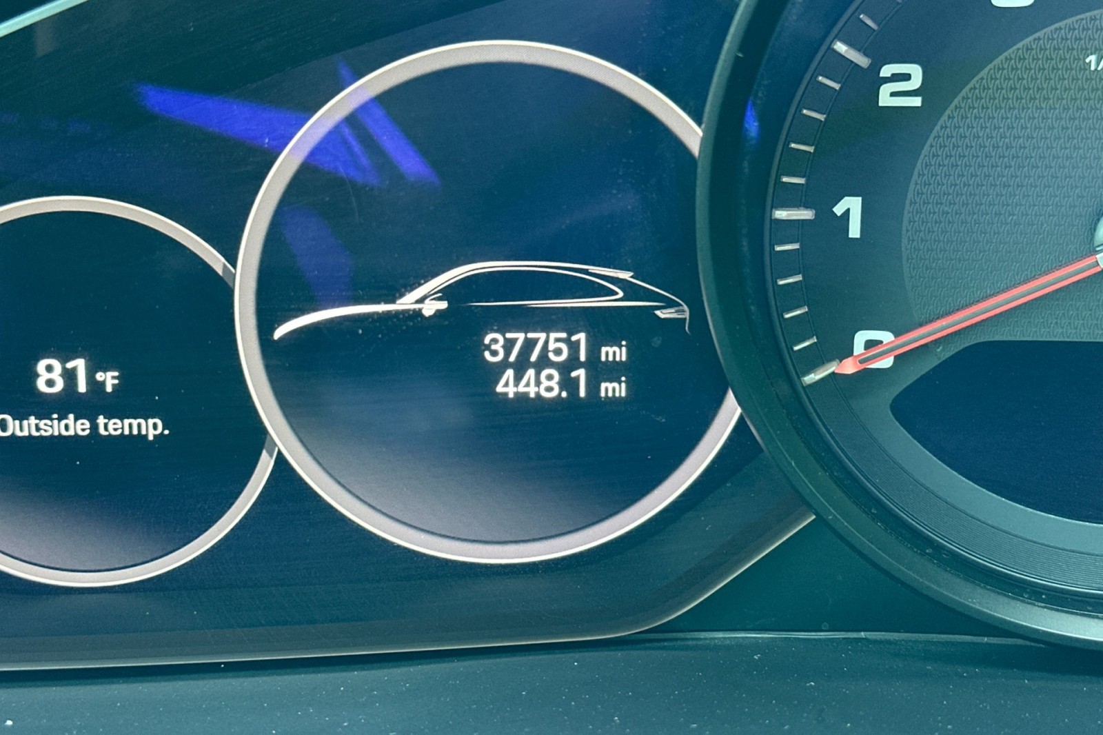 2022 Porsche Cayenne Platinum Edition photo 36