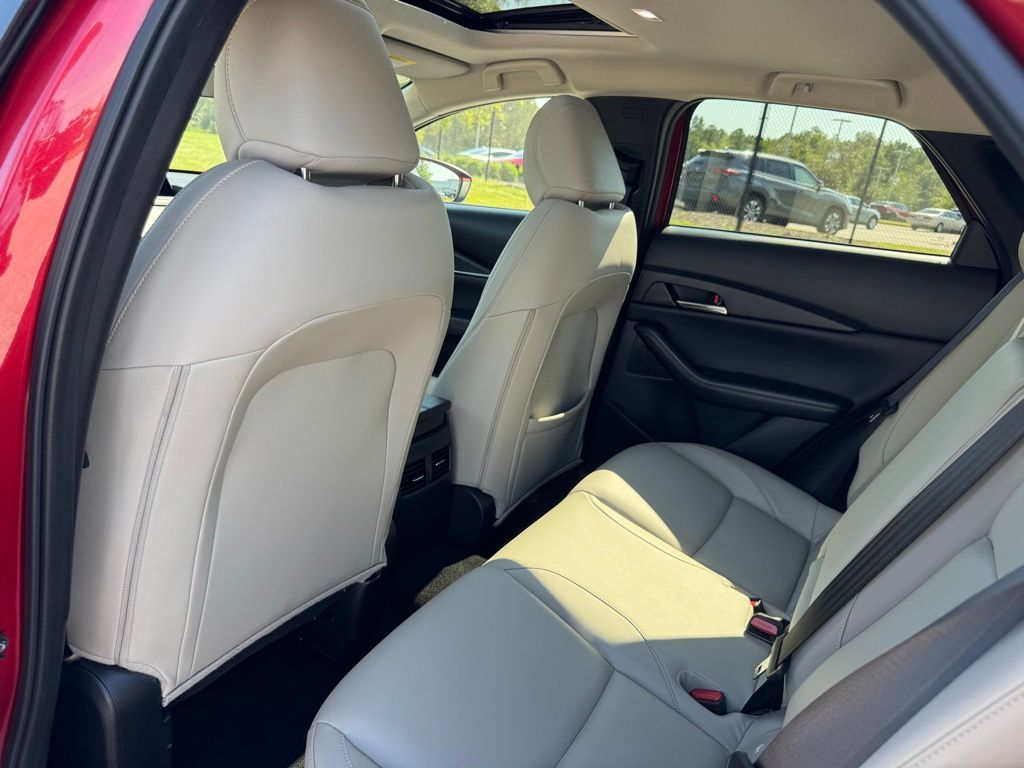 2024 Mazda CX-30 2.5 S Preferred photo 23