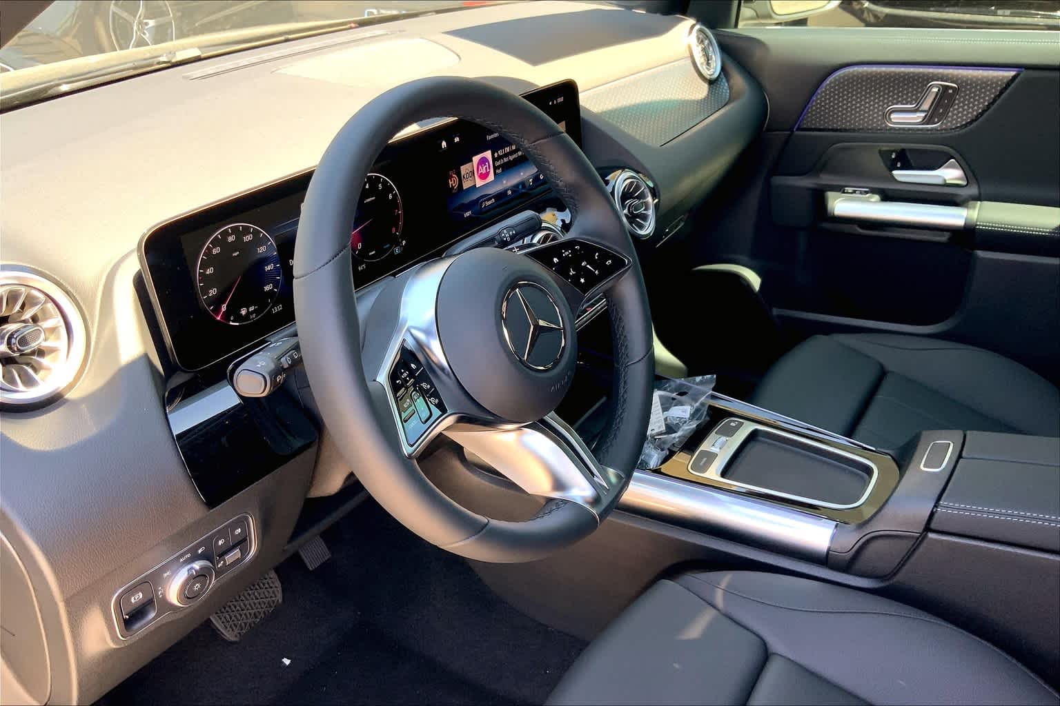 2025 Mercedes Benz GLA 250 photo 9