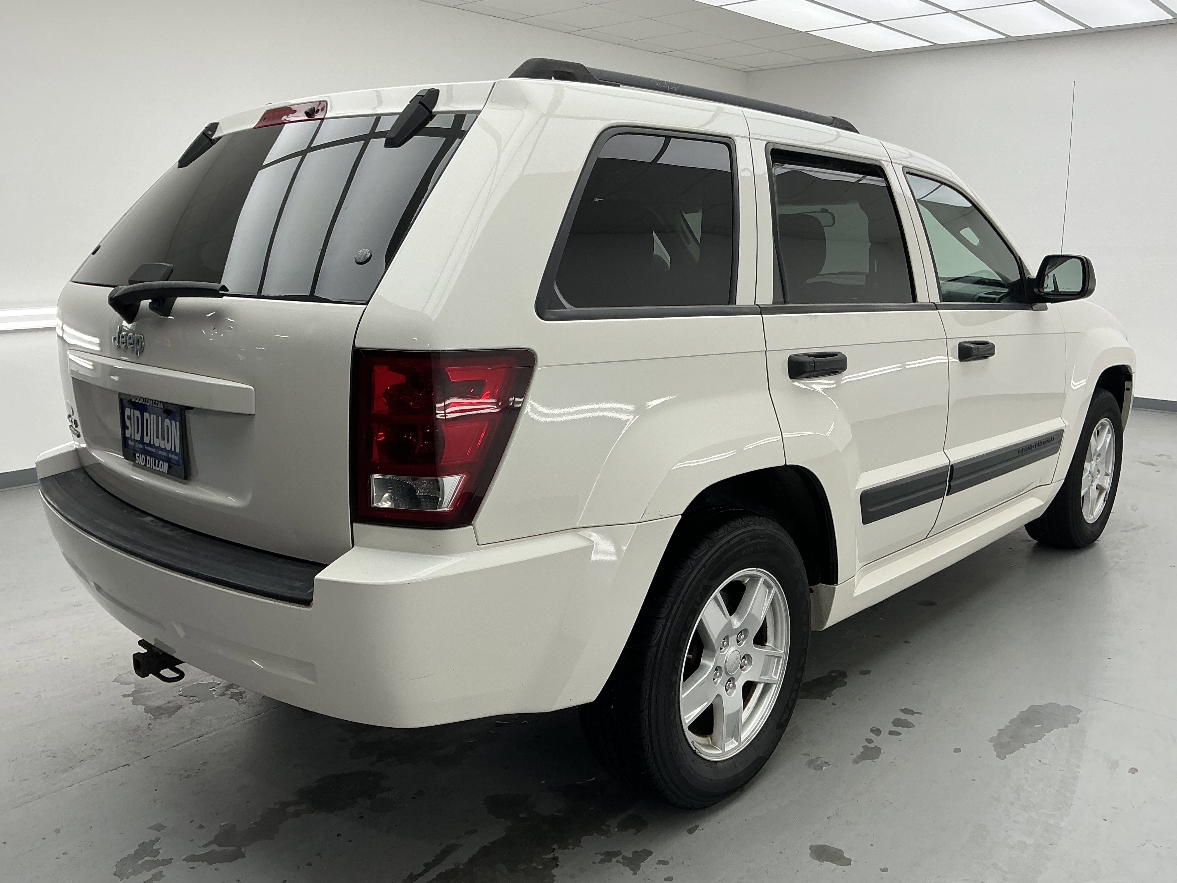 2006 Jeep Grand Cherokee Laredo photo 2