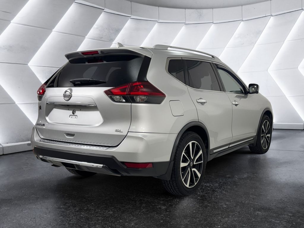 2018 Nissan Rogue SL photo 3
