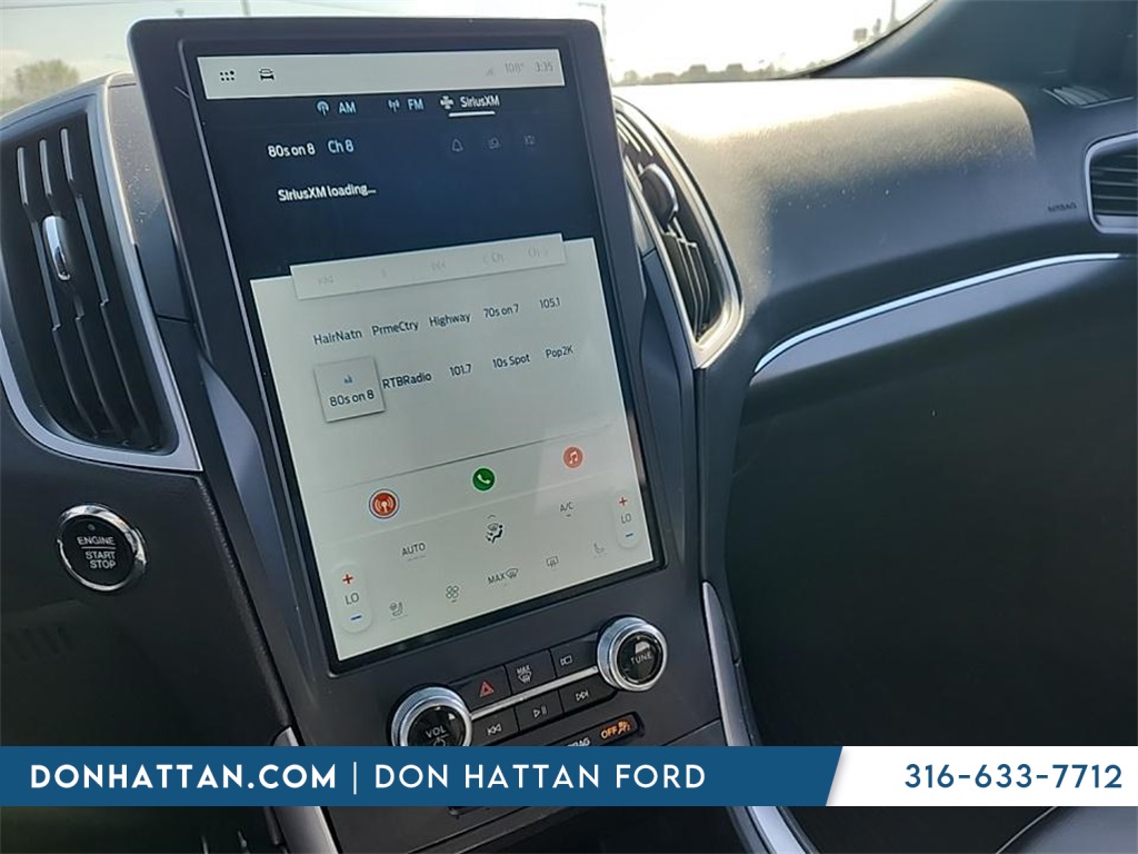 2023 Ford Edge ST photo 4
