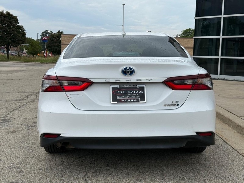 2023 Toyota Camry Hybrid LE photo 3