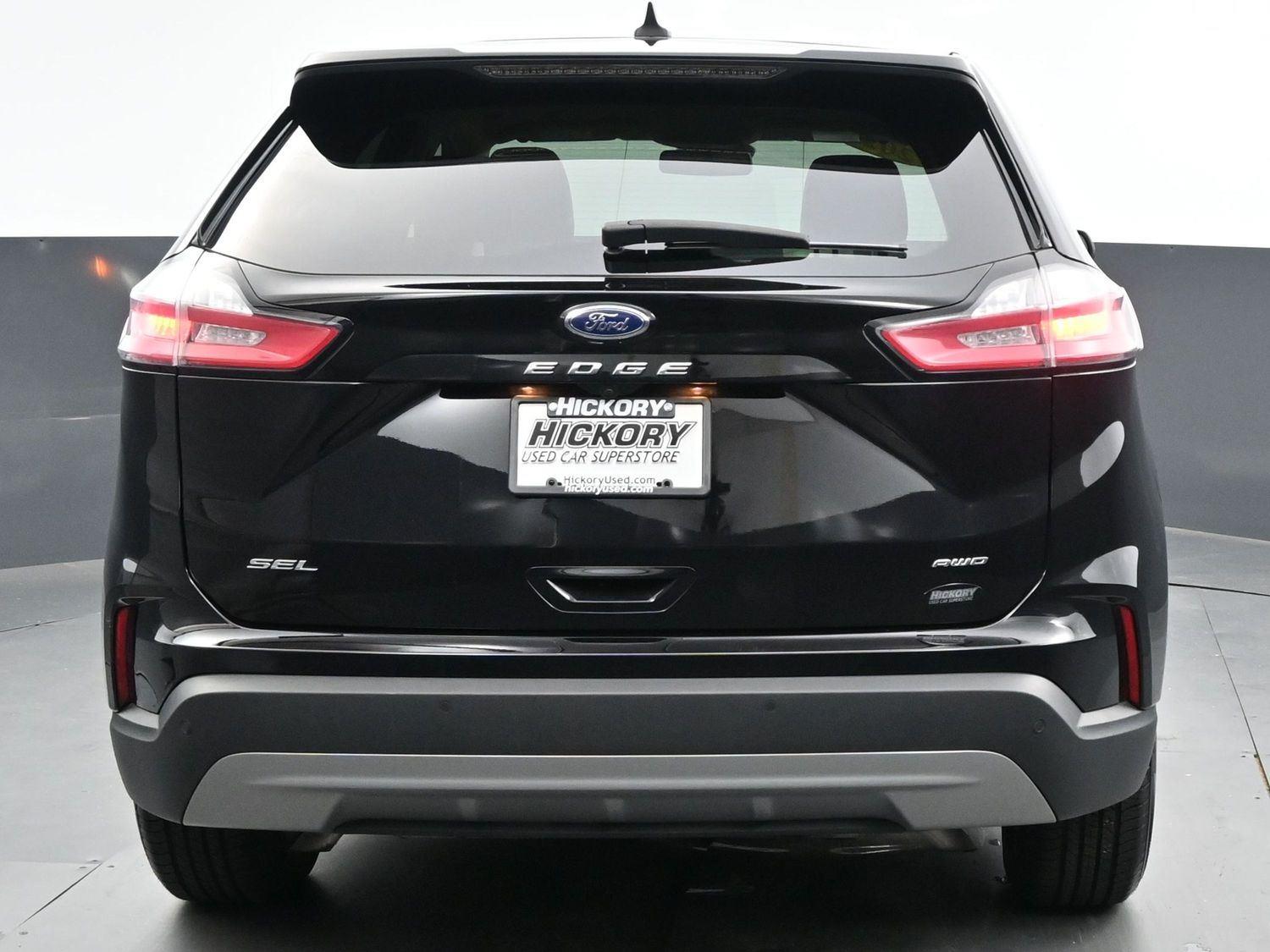 2023 Ford Edge SEL photo 4