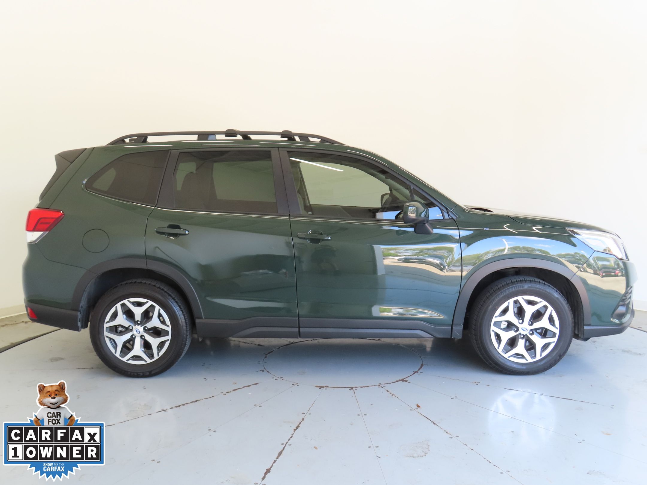 2024 Subaru Forester Premium photo 2