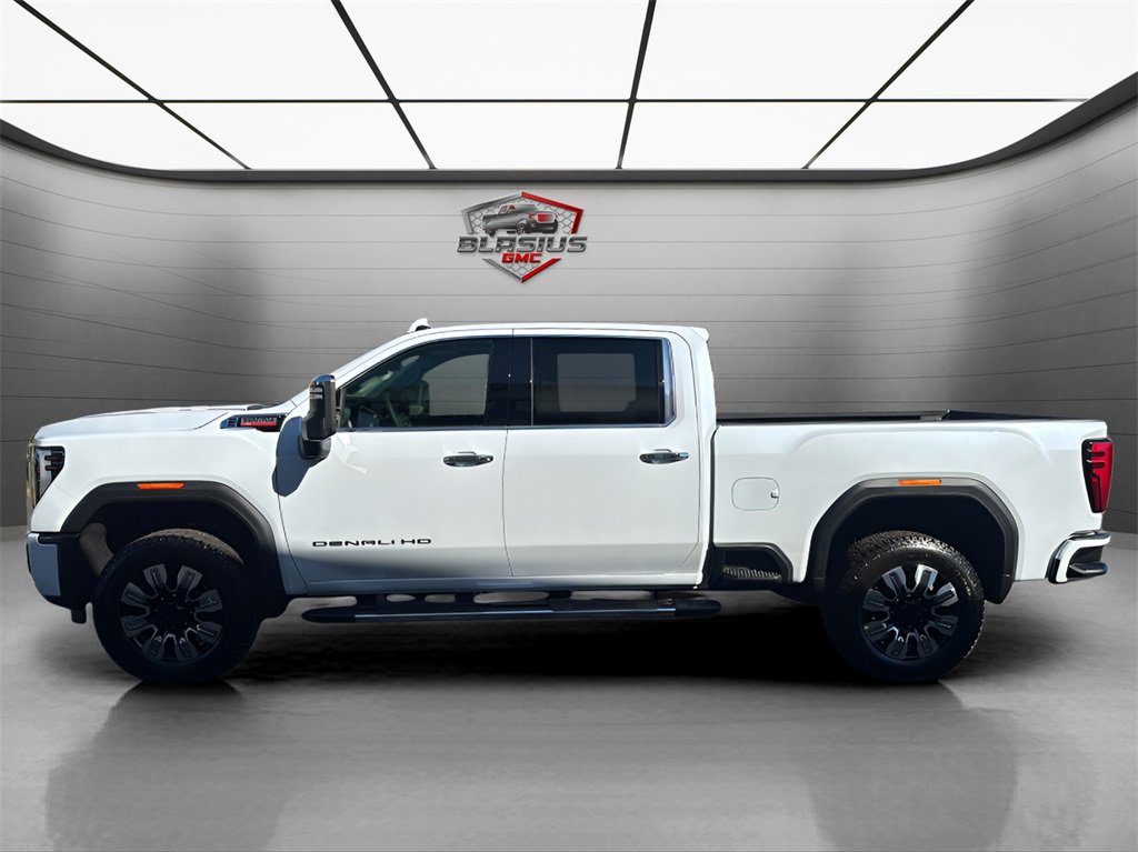 2026 Gmc Sierra 2500 HD Denali photo 2