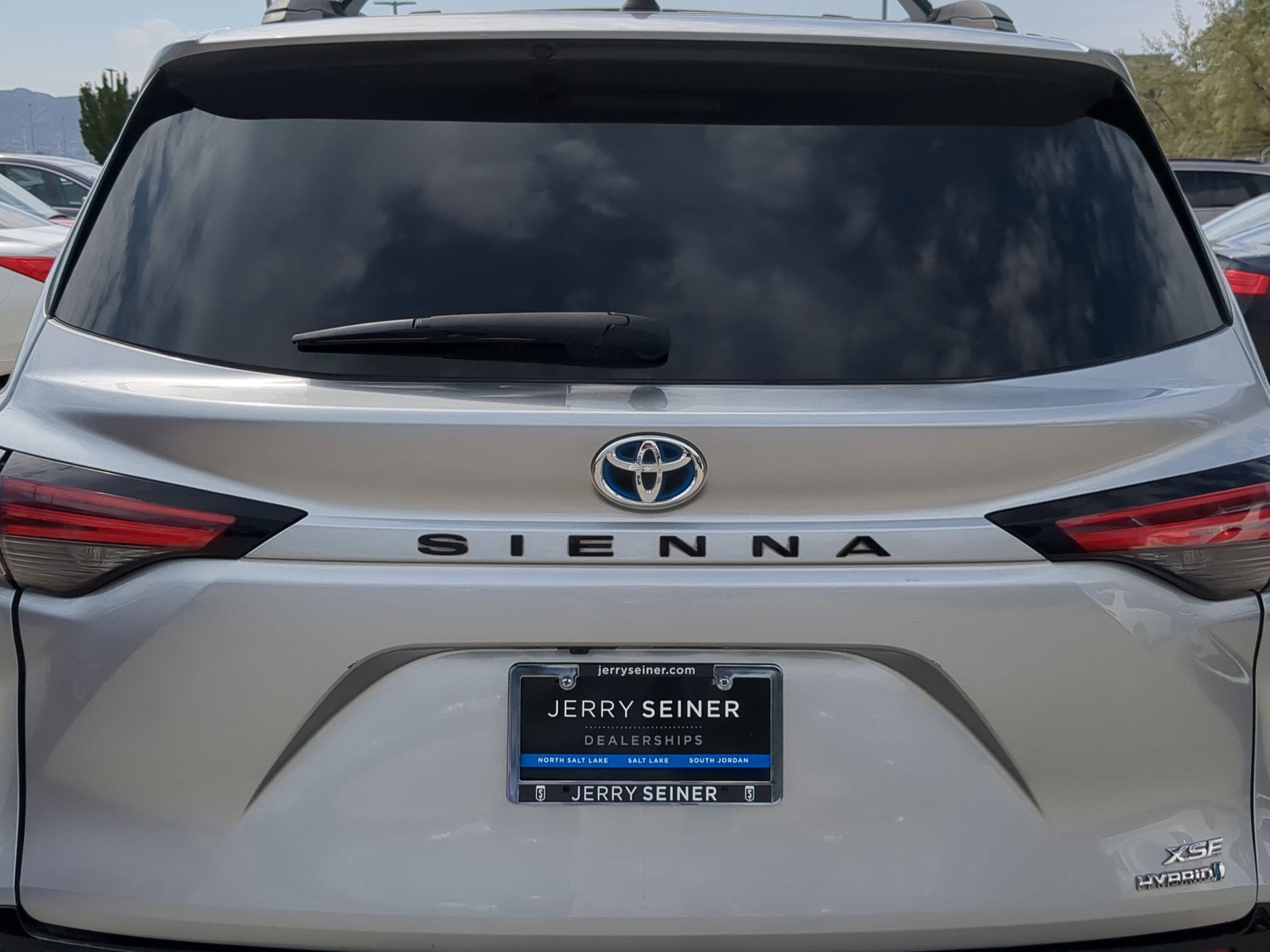 2021 Toyota Sienna XSE photo 13