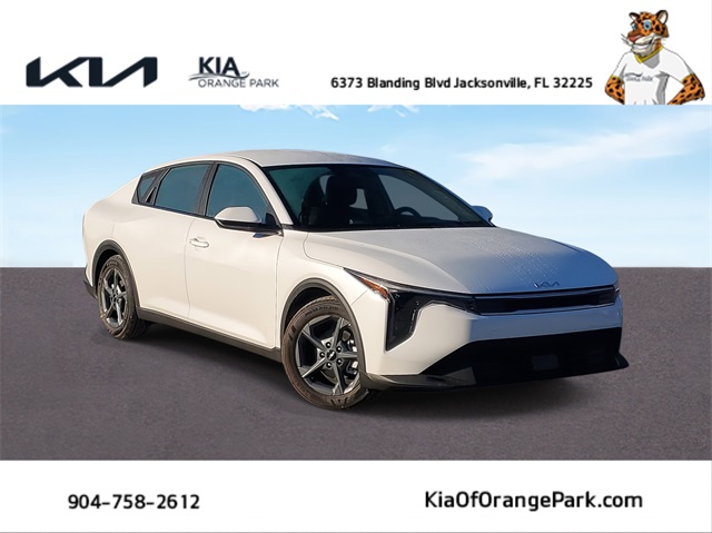 2025 Kia K4 LXS's photo