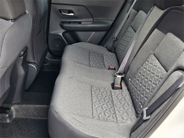 2025 Nissan Kicks SV photo 4