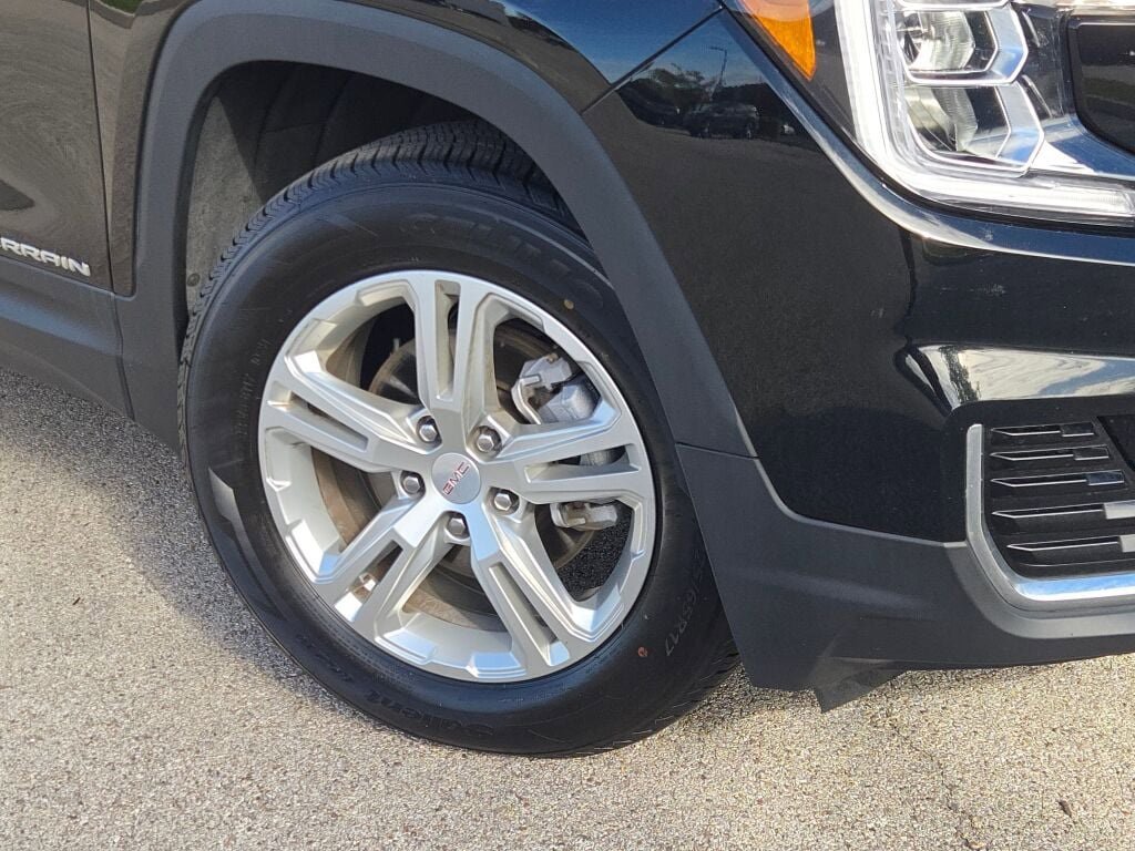 2024 Gmc Terrain SLE photo 2