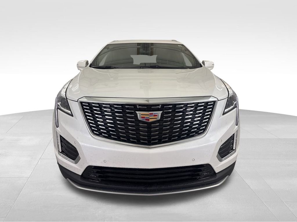 2025 Cadillac XT5 Premium Luxury photo 2