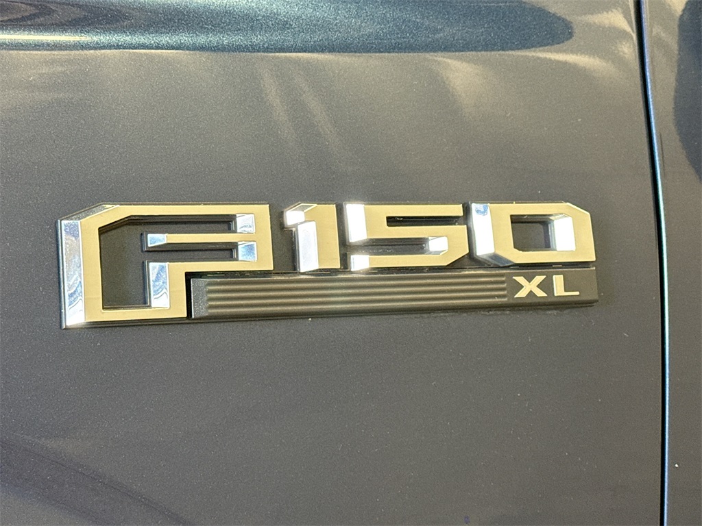 2016 Ford F-150 XL photo 9