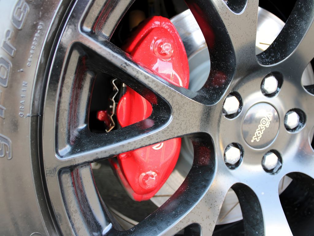 2013 Dodge Challenger SRT8 photo 26