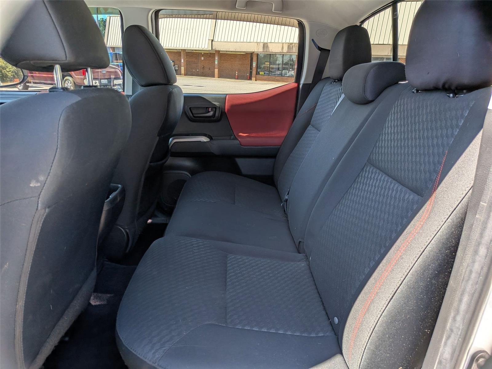 2022 Toyota Tacoma SR5 Double Cab V6 photo 27
