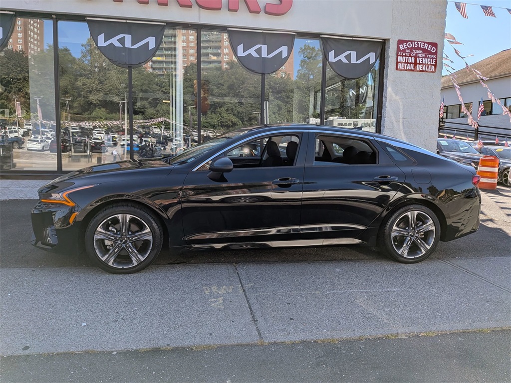 2022 Kia K5 LXS photo 9