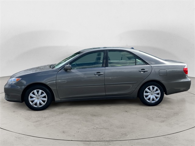 2005 Toyota Camry LE photo 3