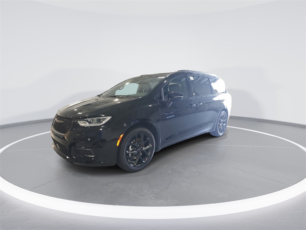 2026 Chrysler Pacifica Limited photo 4