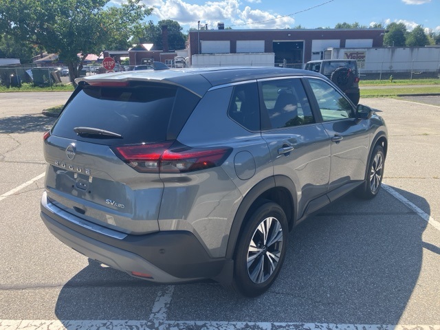 2023 Nissan Rogue SV photo 2