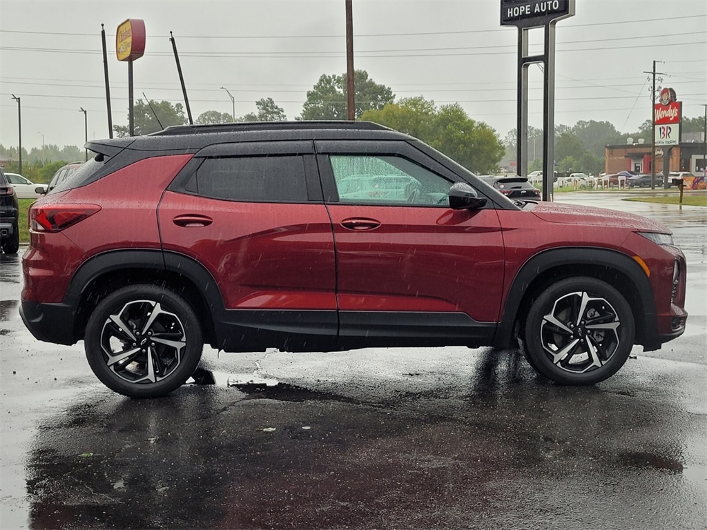 2023 Chevrolet Trailblazer RS photo 2