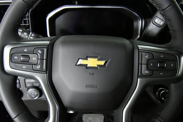 2026 Chevrolet Silverado 2500HD LT photo 2