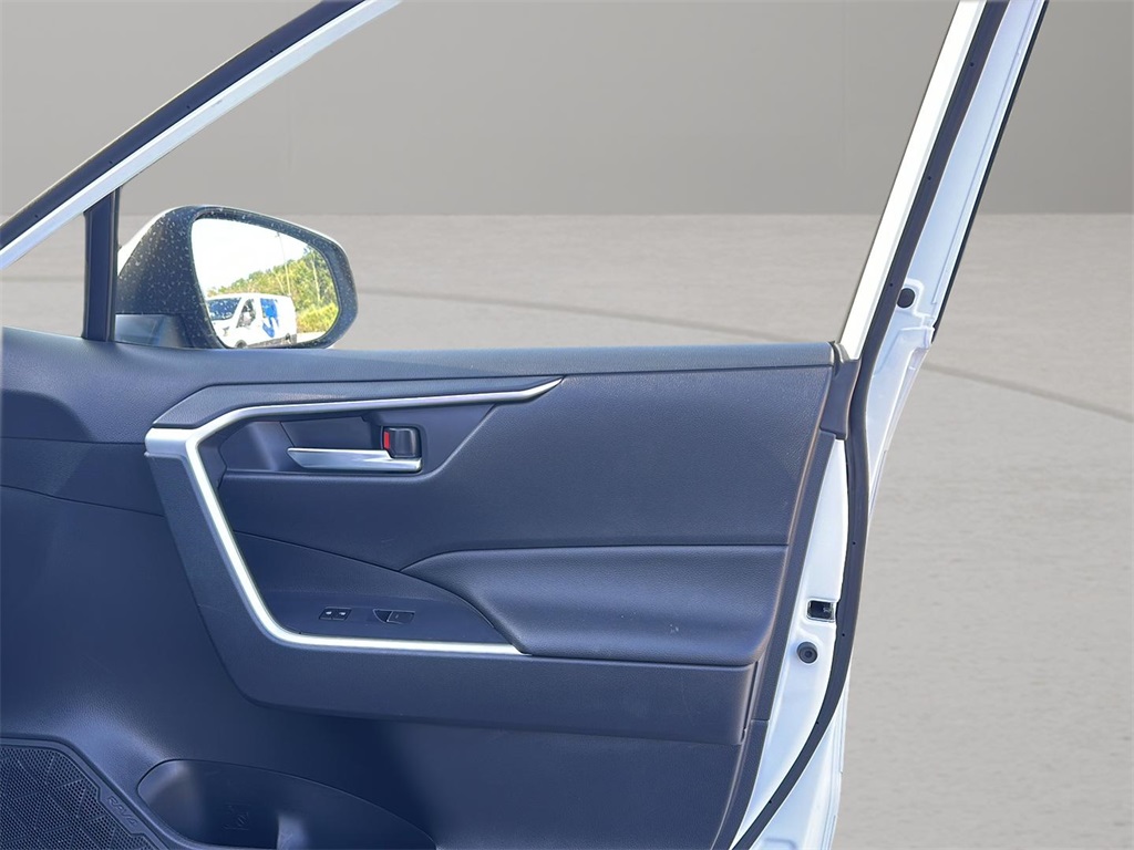 2022 Toyota RAV4 Prime SE photo 15