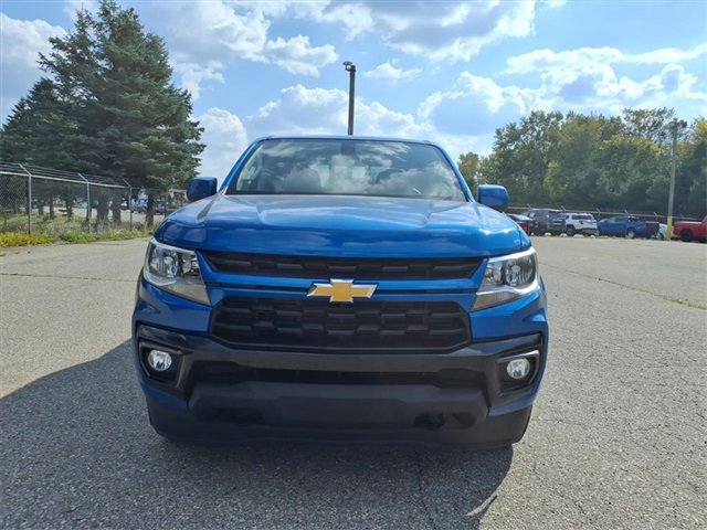 2022 Chevrolet Colorado LT photo 2
