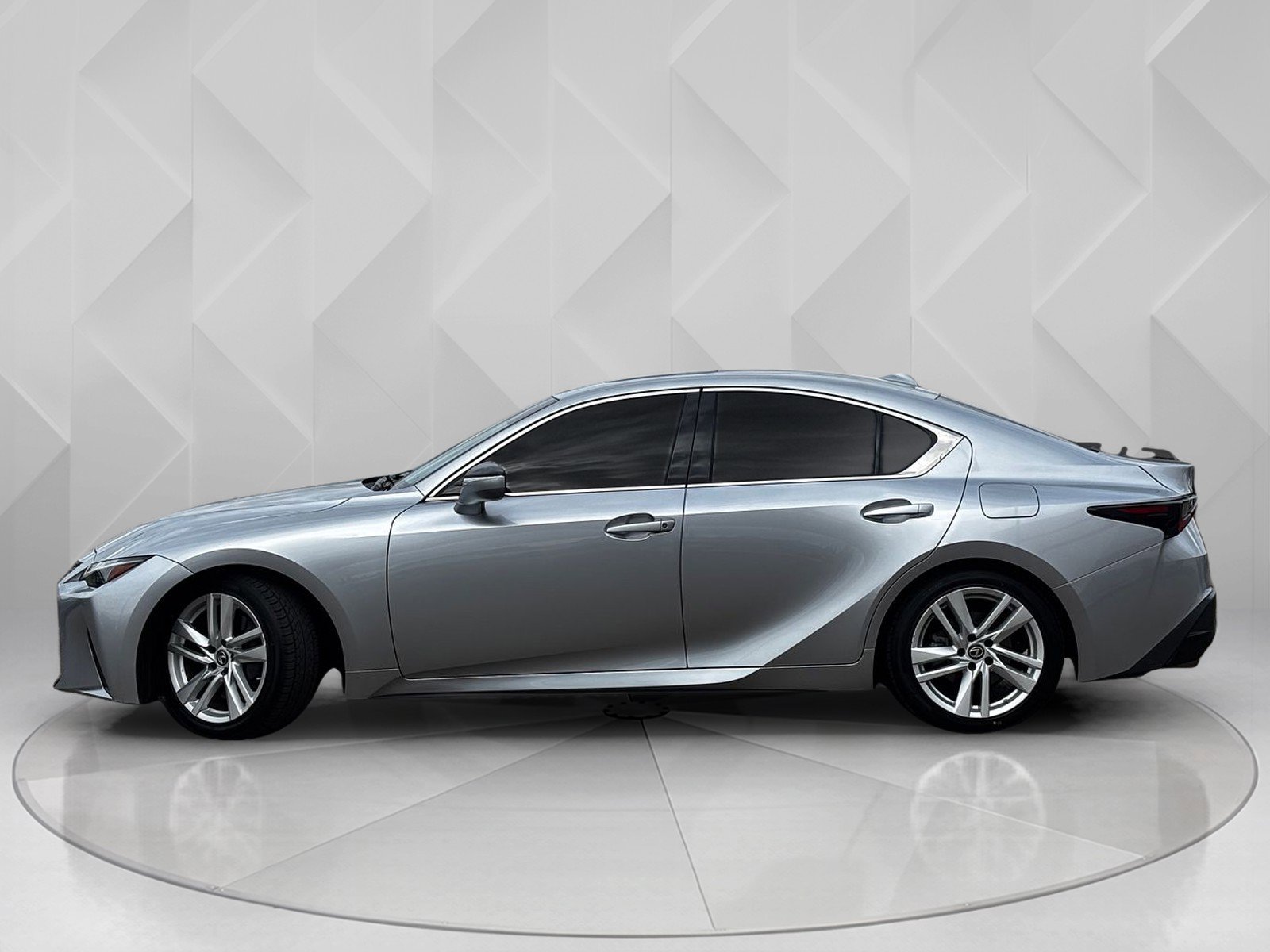 2021 Lexus IS 300 photo 2