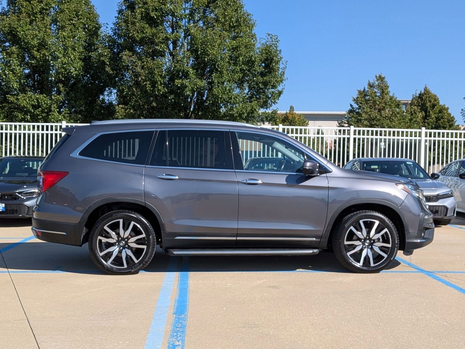 2019 Honda Pilot Touring photo 5