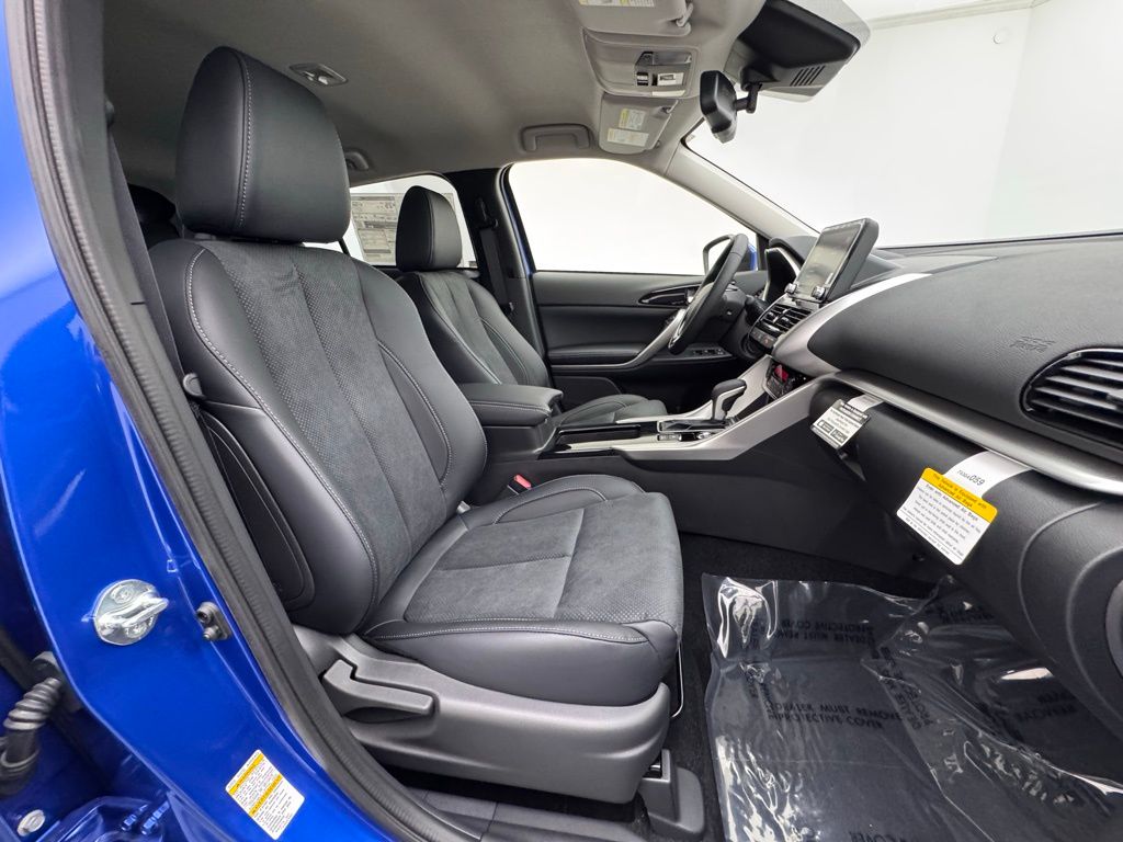 2025 Mitsubishi Eclipse Cross SE photo 33