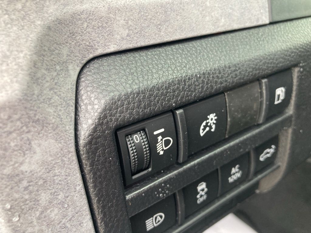 2025 Toyota Tacoma photo 13