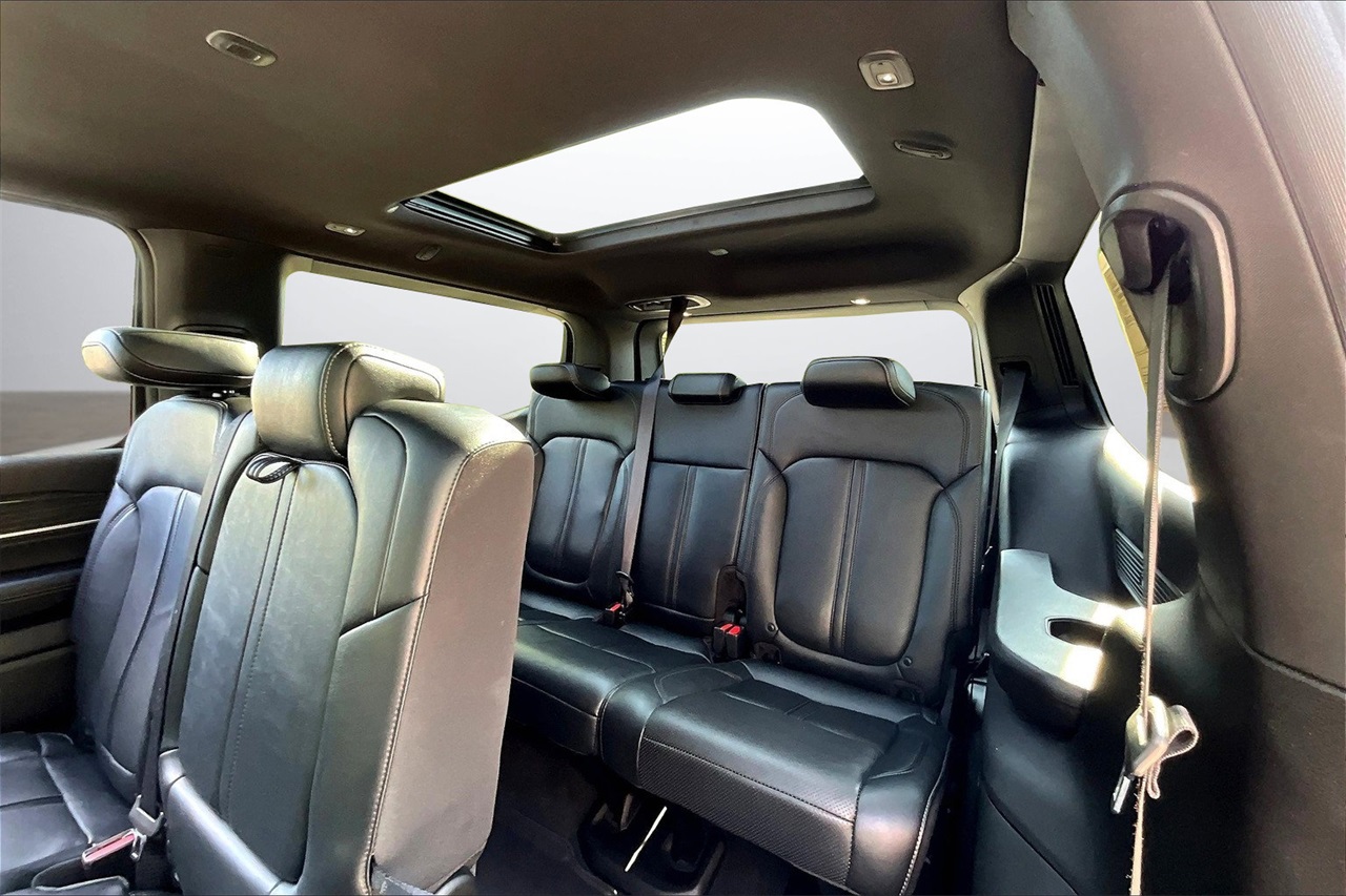 2022 Jeep Wagoneer Series II photo 23