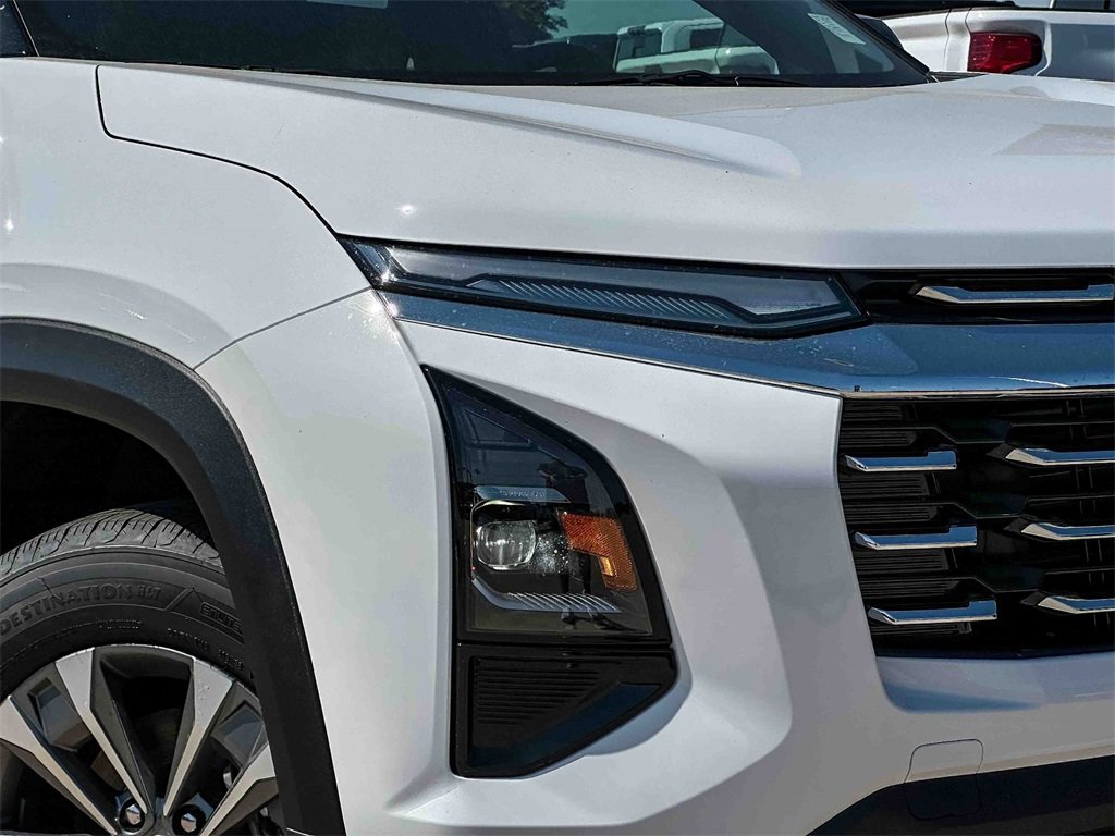 2026 Chevrolet Equinox LT photo 4