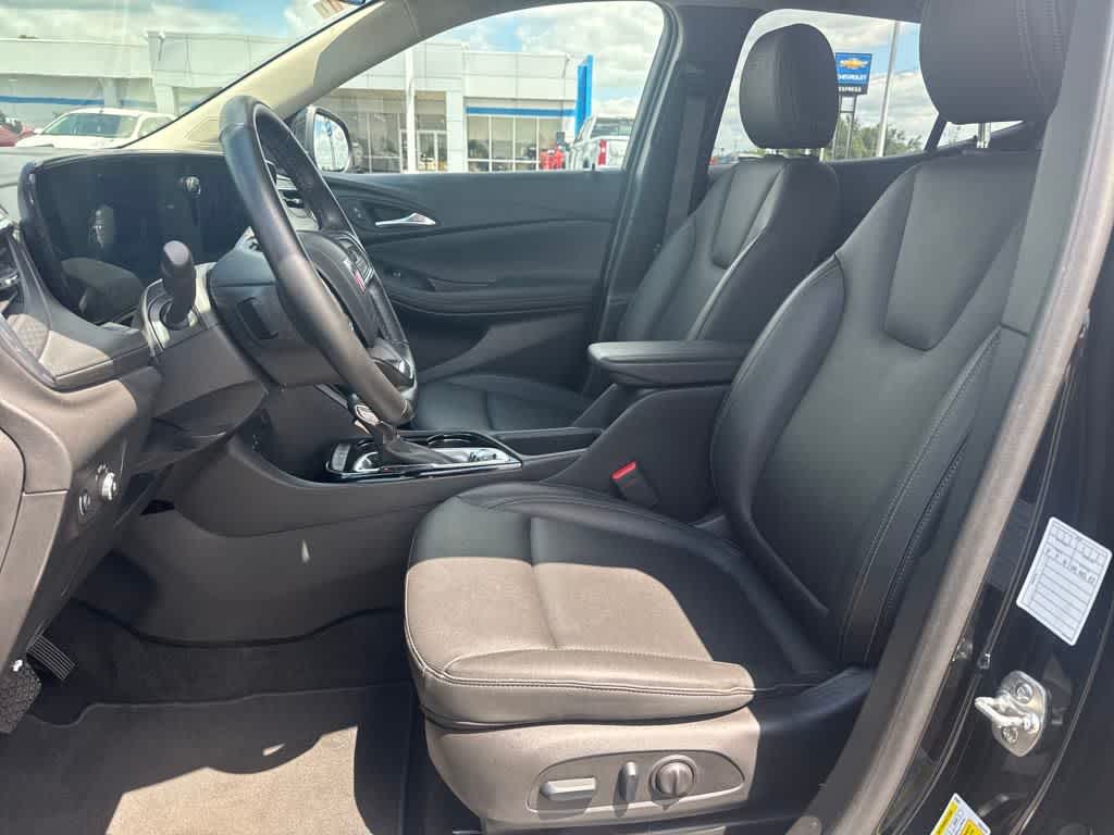 2024 Buick Encore GX Sport Touring photo 8