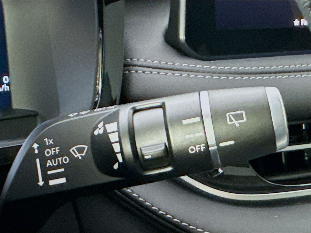 2025 Infiniti QX60 Luxe photo 13