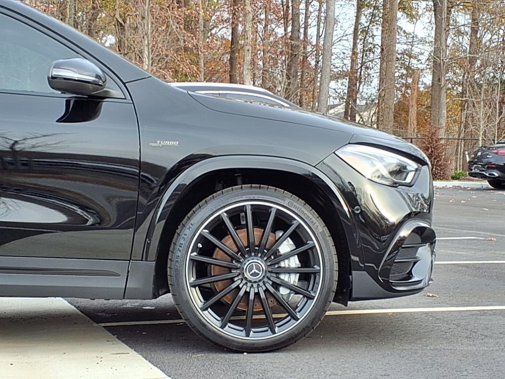 2025 Mercedes Benz GLA AMG 35 4MATIC photo 2