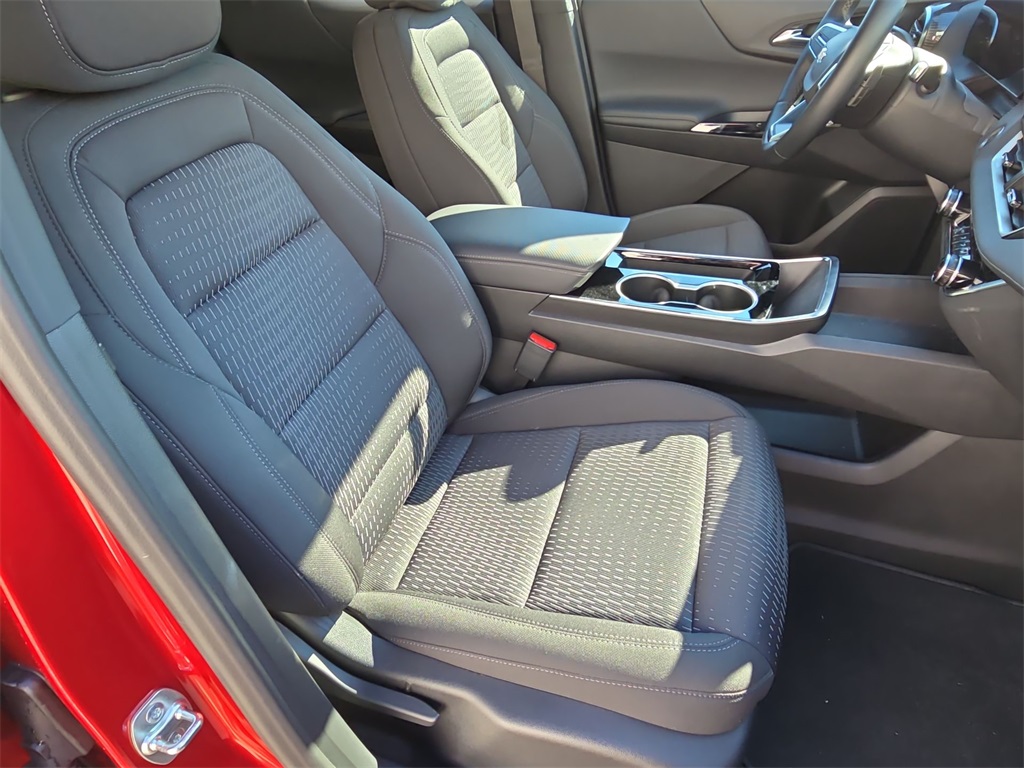 2025 Chevrolet Equinox LT photo 27