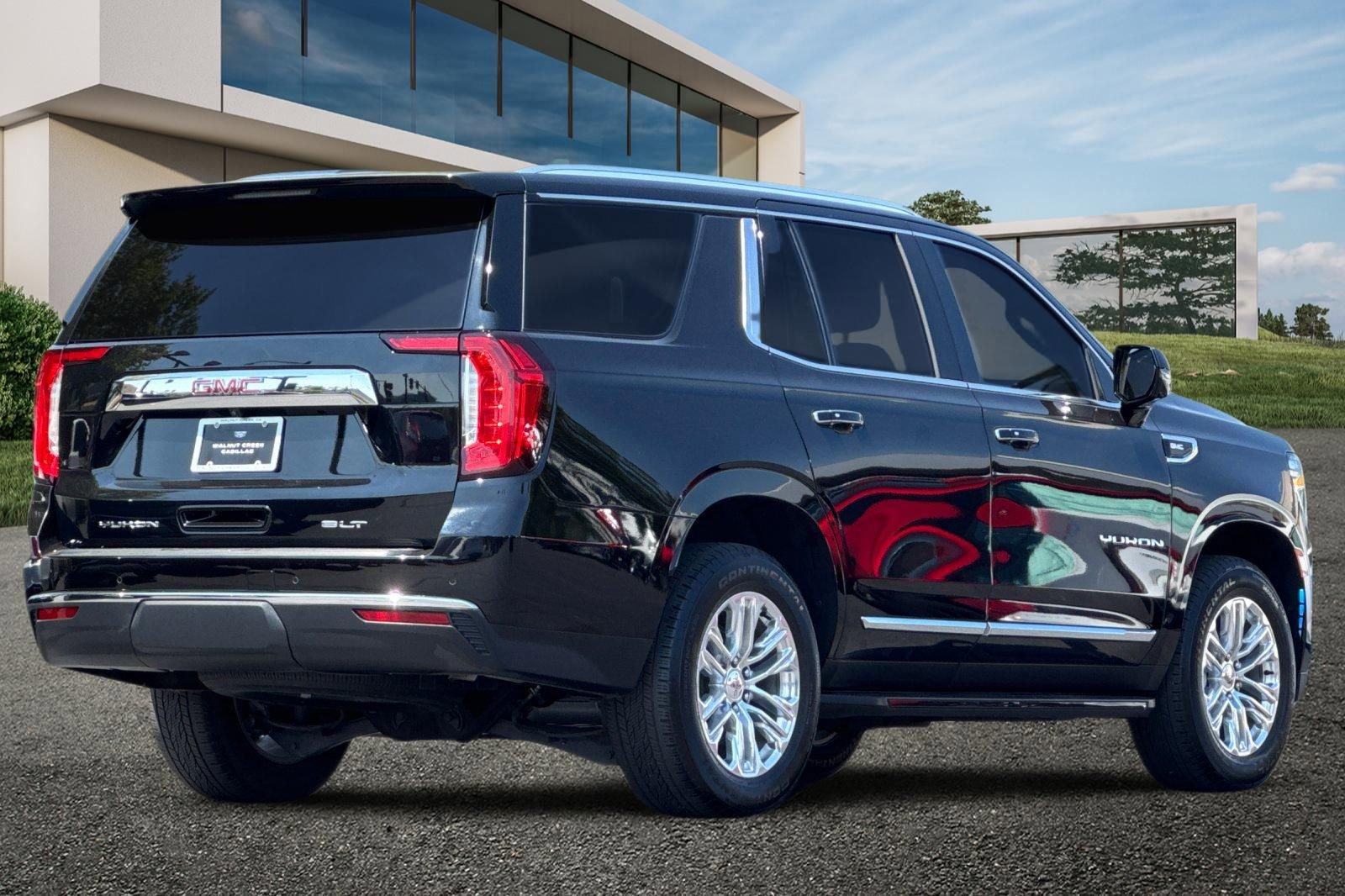 2022 Gmc Yukon SLT photo 3