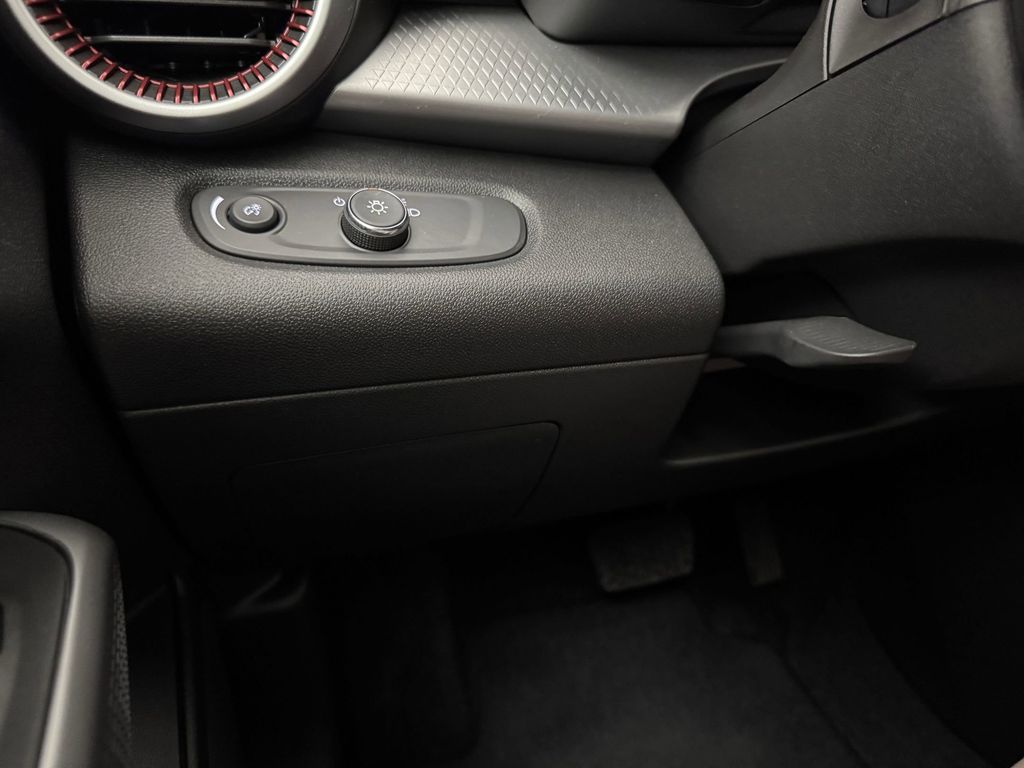 2024 Chevrolet Trax photo 15